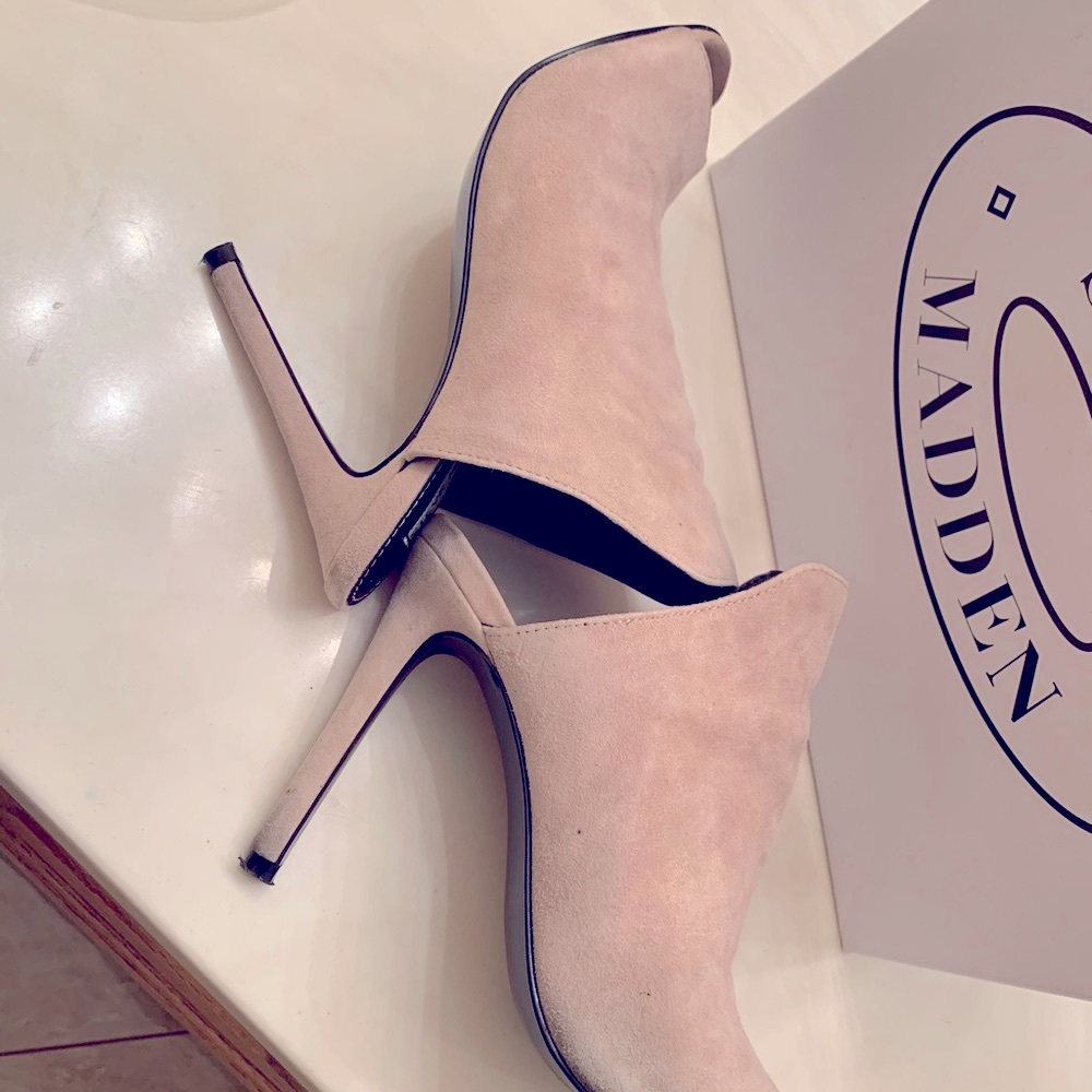Used Steve Madden - Picture 6 of 11